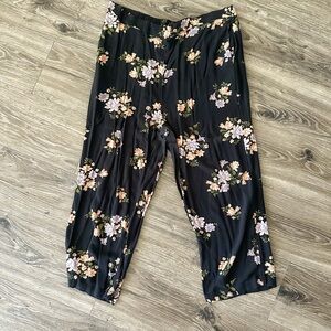 American Eagle Outfitters Black and Pink Floral Casual Bottoms